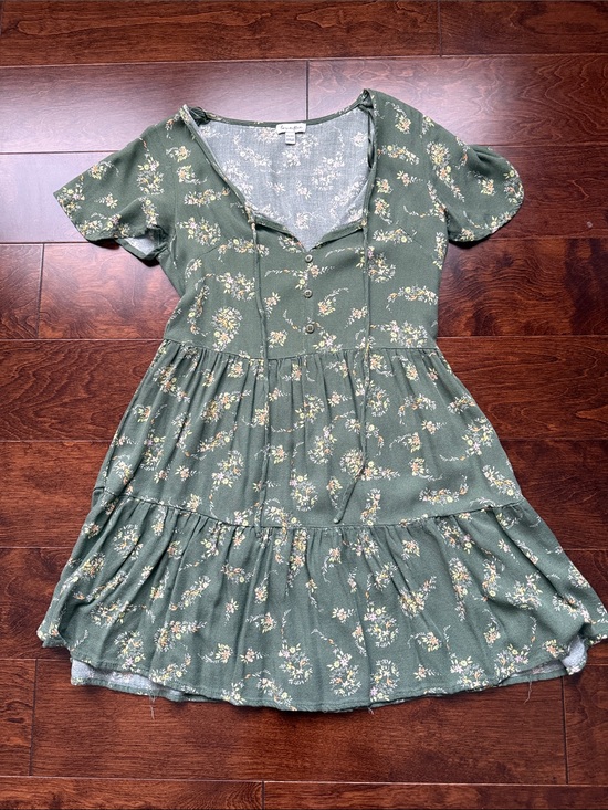 Dresses & Skirts - Women’s Floral Green Tiered Dress
